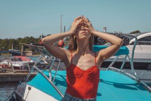 Как да се предпазим от жегата по време на лятна почивка